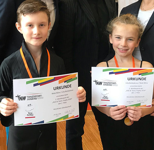 Platz 1 für Maik und Lilia